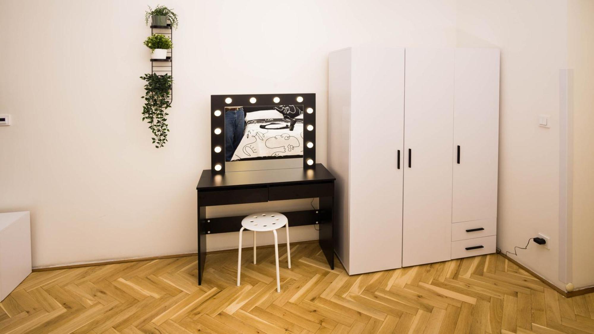 Black & White Apartment Prague By Wenceslas Square And Muzeum Bagian luar foto